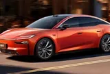 Ai nói Toyota không biết làm ô tô điện: Hãng vừa ra mắt mẫu xe lớn hơn Camry, ngập trang bị mà giá chỉ tương đương 560 triệu