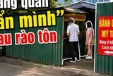 Sau 1 ngày "gây bão", những tấm menu, mã QR treo khắp hàng rào tôn đã biến mất hàng loạt