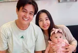 Sau 9 năm kết hôn, nam diễn viên Cao Minh Đạt hạnh phúc khoe con gái là "bản sao" của bố