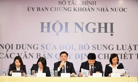 UBCKNN đẩy mạnh phổ biến Luật Chứng khoán (sửa đổi)