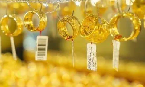 Sáng 17/10: Giá vàng thế giới tiến về mốc 4.400 USD/ounce, giá vàng trong nước sẽ tiếp tục tăng?