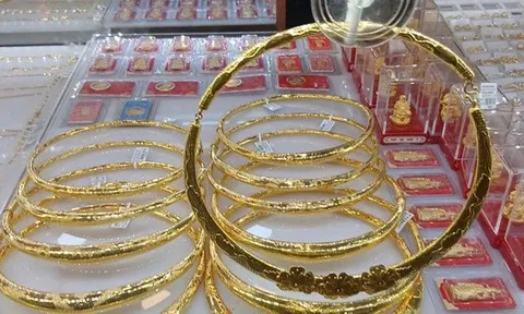 Đề xuất bán vàng 500 triệu đồng trở lên mới nộp thuế