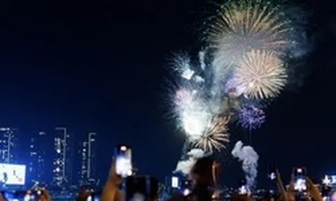 Tin cực vui dịp lễ 30/4: TP.HCM có 4 địa điểm xem pháo hoa hoàn toàn miễn phí cho người dân