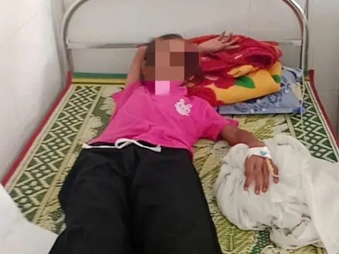 Làm rõ nguồn gốc bữa sáng khiến 40 học sinh bị ngộ độc