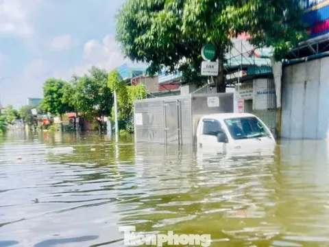Nhiều khu vực xã Sóc Sơn ngập sâu 1,5 mét