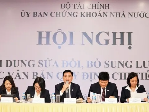 UBCKNN đẩy mạnh phổ biến Luật Chứng khoán (sửa đổi)