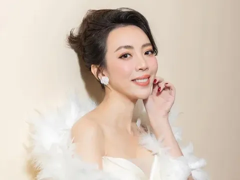 Nữ danh hài được săn đón nhất: Đi diễn cát-xê 10 nghìn đồng, giờ là đạo diễn phim trăm tỷ