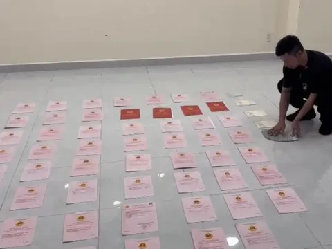 Một người được đứng tên bao nhiêu sổ đỏ?