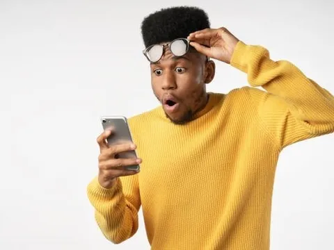 Cập nhật BCTC quý 3/2025 sáng ngày 17/10: Công ty ô tô báo lãi tăng 1.000%, một DN điện báo lỗ