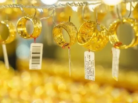 Sáng 17/10: Giá vàng thế giới tiến về mốc 4.400 USD/ounce, giá vàng trong nước sẽ tiếp tục tăng?