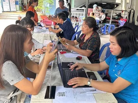 Từ 1-1-2026, người lao động có thể được hưởng trợ cấp thất nghiệp gần 320 triệu đồng