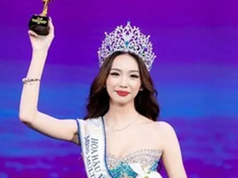 Người đẹp quê Ninh Bình vừa đăng quang Hoa hậu Văn hóa Việt Nam 2026