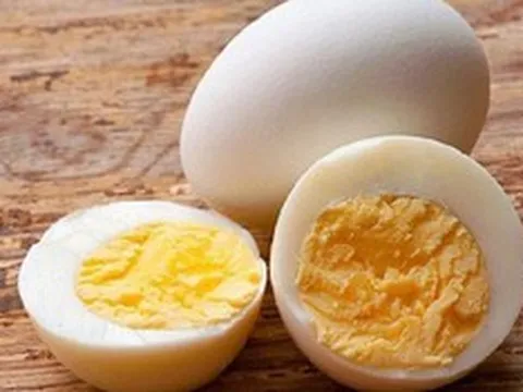 Ăn trứng mỗi ngày trong 2 tuần, bác sĩ tiết lộ điều bất ngờ xảy ra với cơ thể