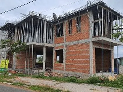Từ ngày 1/7, nhà ở dưới 3 tầng, không có tầng hầm, tổng diện tích sàn nhỏ hơn 250m2 được miễn giấy phép xây dựng, người dân cần lưu ý
