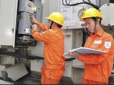 Chuyên gia cảnh báo: Không điều chỉnh cách dùng điện, hóa đơn sẽ còn tăng