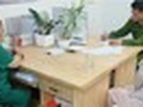 Thủ đoạn bơm sữa đậu nành vào niệu đạo để 'vẽ bệnh': Bác sĩ chỉ rõ hậu quả khó lường