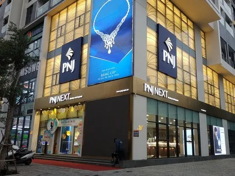 Cổ phiếu PNJ tăng trần sau chuỗi giảm sâu, thanh khoản vượt 10 triệu đơn vị