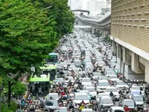 Hà Nội xử lý rào chắn tại 62 điểm thi công gây ùn tắc