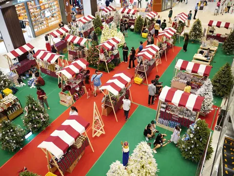 Ấn tượng “Ngôi làng Giáng Sinh” độc đáo tại Aeon Mall Bình Tân