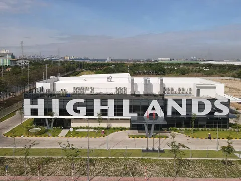 Highlands Coffee khánh thành Nhà máy rang xay cà phê Highlands Cái Mép: 25 năm gìn giữ hương vị cà phê Việt, mang tinh hoa Việt đến tương lai