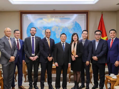 Tổng Giám Đốc Tập đoàn Prudential tái khẳng định cam kết dài hạn với Việt Nam trong buổi đối thoại cấp